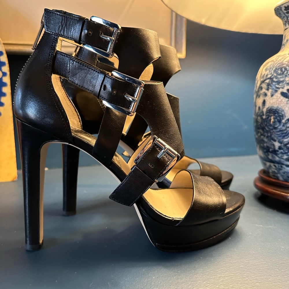 MICHAEL Michael Kors platform size 8